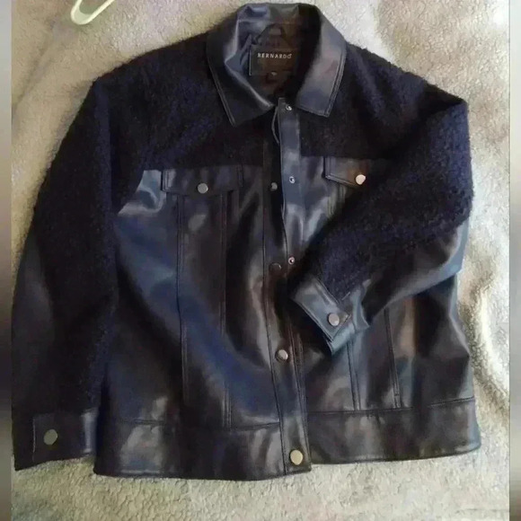 Bernardo Jackets & Blazers - SALE Bernardo Oversized Faux leather Jacket Bomber sz S oversized NWOT